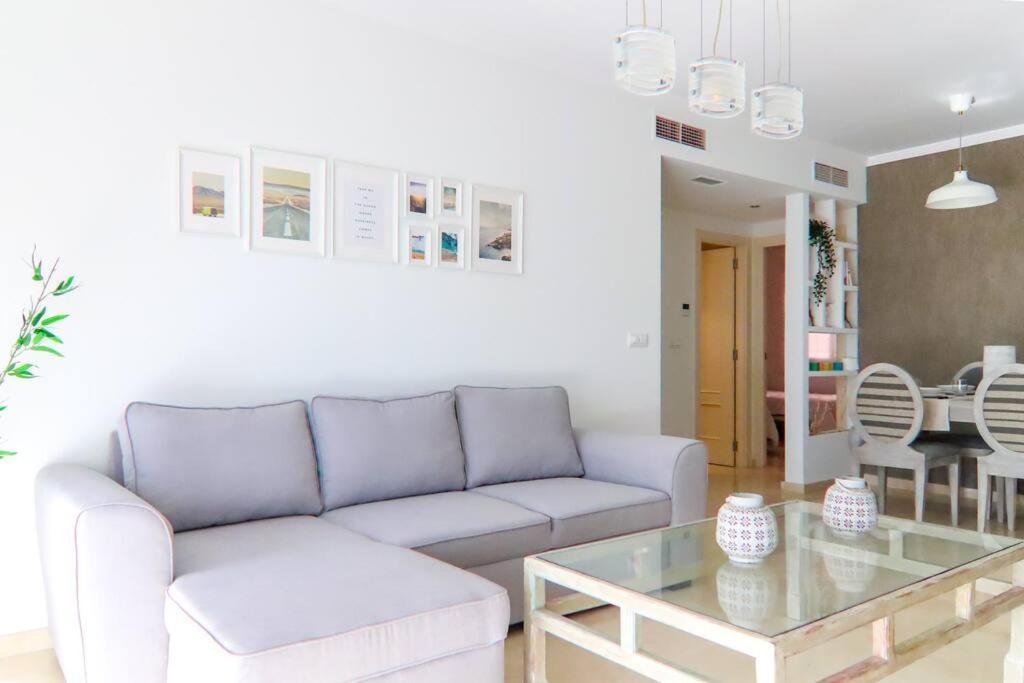 Oleholidays H. San Manuel 600 Mts. A La Playa * Marbella