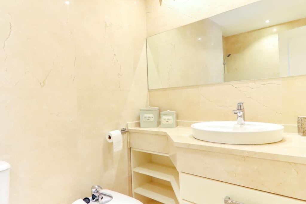 Apartemen Oleholidays H. San Manuel 600 Mts. A La Playa