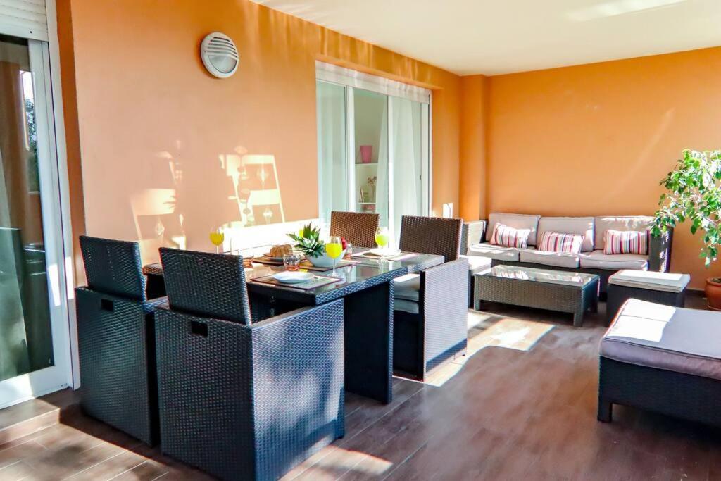 Apartemen Oleholidays H. San Manuel 600 Mts. A La Playa Marbella